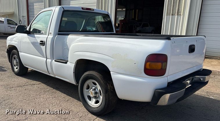 image for item DY0534 2000 Chevrolet Silverado 1500 pickup truck