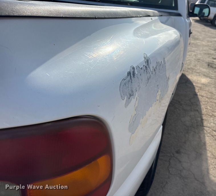 image for item DY0534 2000 Chevrolet Silverado 1500 pickup truck