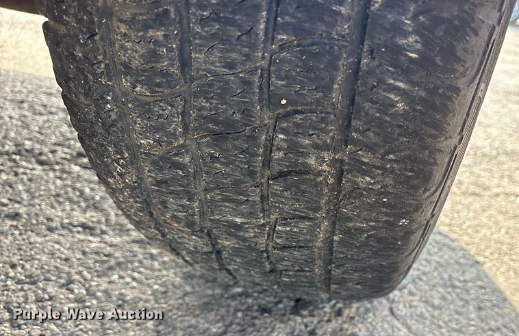 image for item DY0534 2000 Chevrolet Silverado 1500 pickup truck