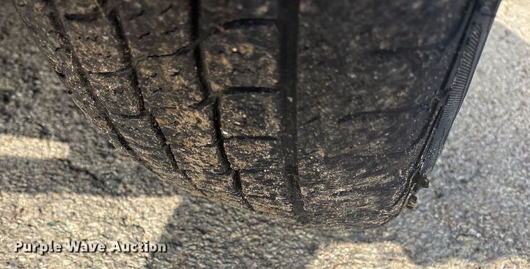 image for item DY0534 2000 Chevrolet Silverado 1500 pickup truck