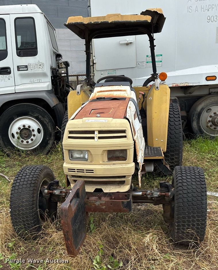 image for item DY0535 Cub Cadet 7360SS MFWD tractor