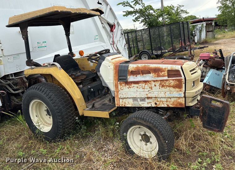 image for item DY0535 Cub Cadet 7360SS MFWD tractor