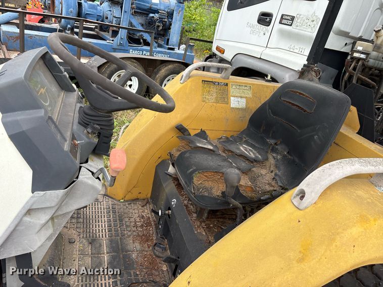 image for item DY0535 Cub Cadet 7360SS MFWD tractor