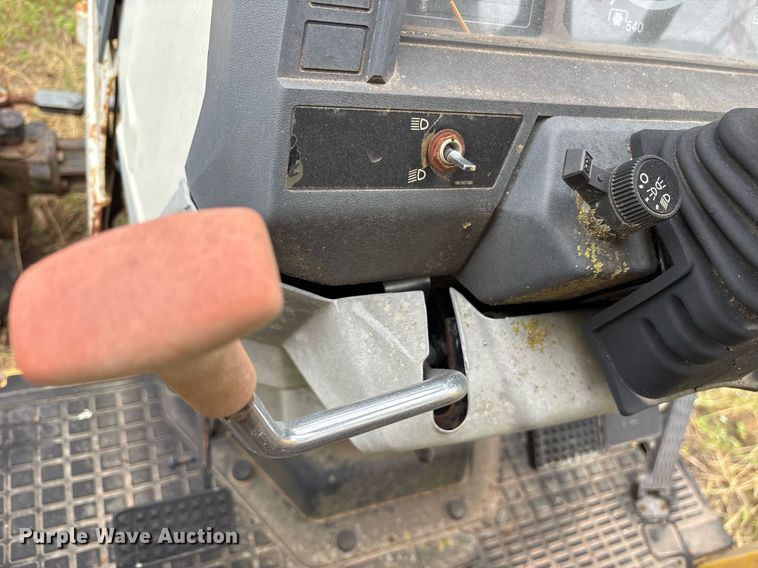 image for item DY0535 Cub Cadet 7360SS MFWD tractor