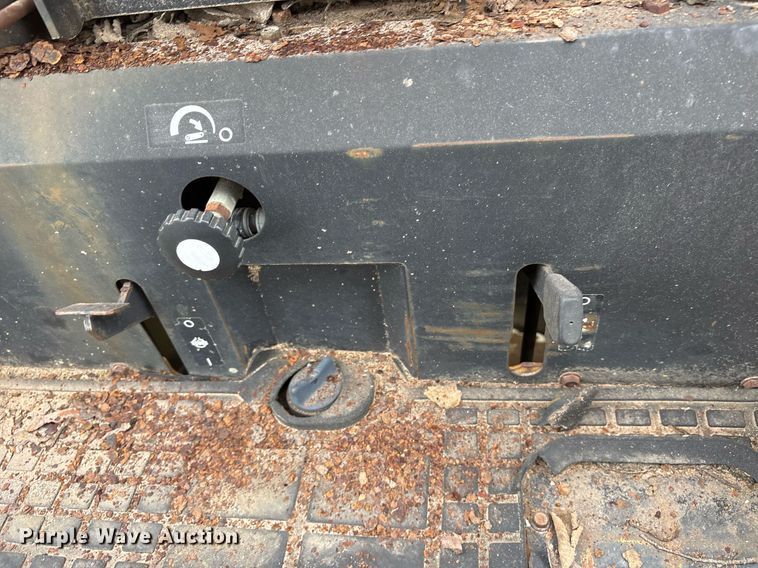 image for item DY0535 Cub Cadet 7360SS MFWD tractor