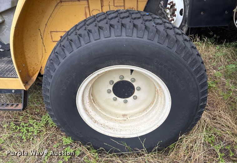 image for item DY0535 Cub Cadet 7360SS MFWD tractor