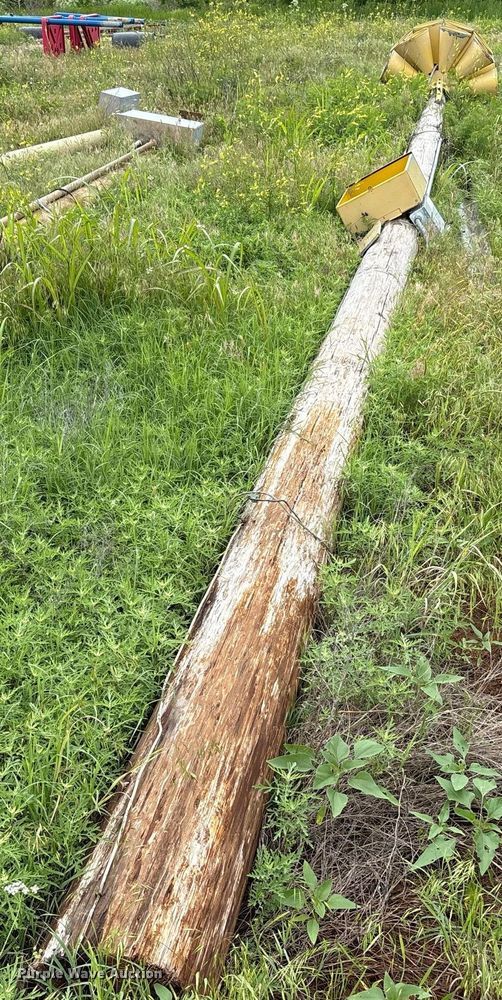 image for item DY2550 Federal Sign & Signal Corp 2T-22 K72 tornado siren