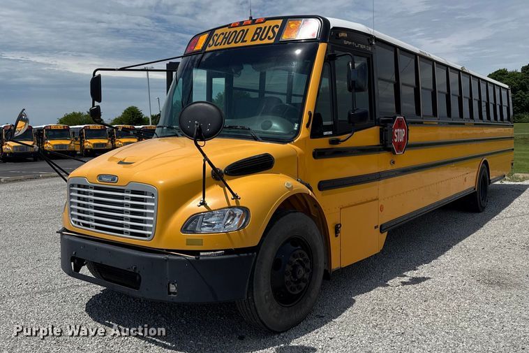 image for item DZ4197 2010 Thomas  Saf-T-liner school bus