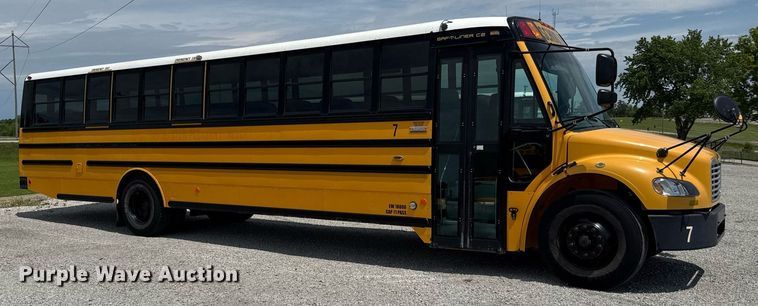 image for item DZ4197 2010 Thomas  Saf-T-liner school bus