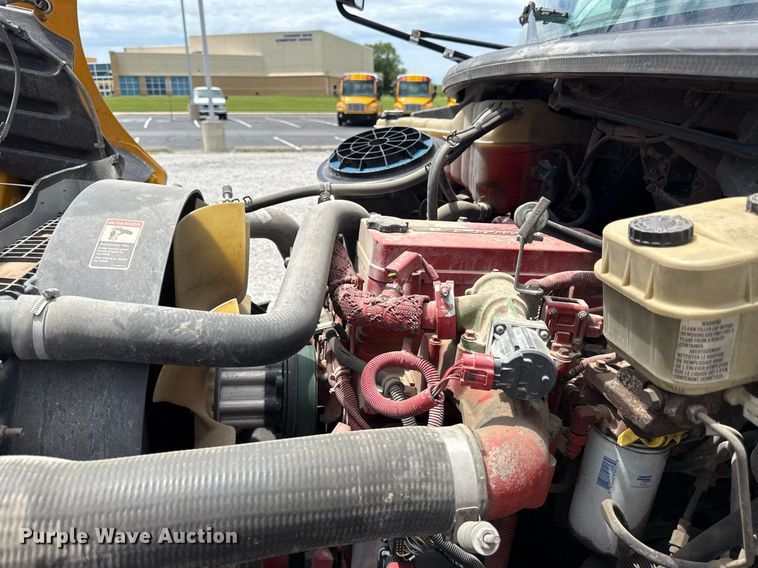 image for item DZ4197 2010 Thomas  Saf-T-liner school bus