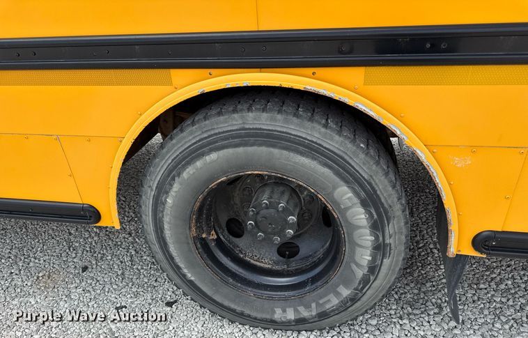 image for item DZ4197 2010 Thomas  Saf-T-liner school bus