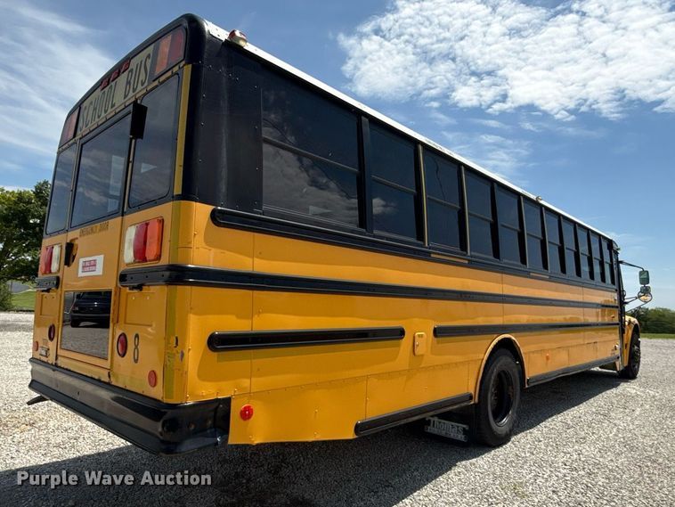 2010 Thomas Saf-T-Liner C2 school bus in Easton, KS | Item