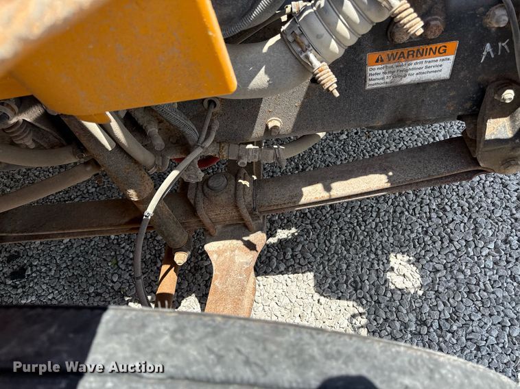 image for item DZ4198 2010 Thomas Saf-T-Liner C2 school bus