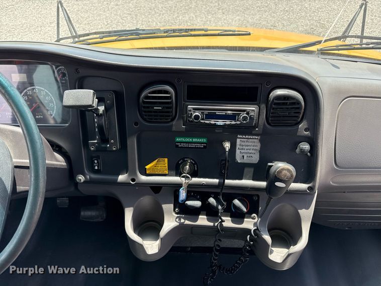 image for item DZ4198 2010 Thomas Saf-T-Liner C2 school bus