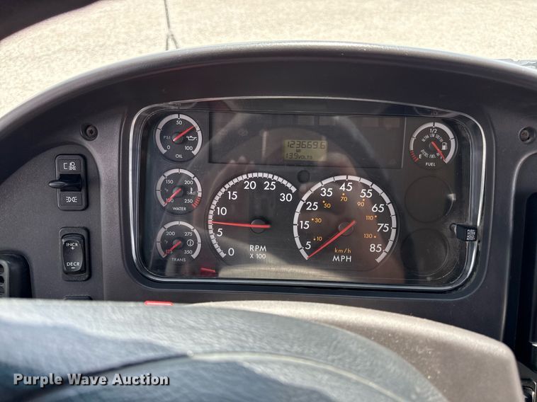 image for item DZ4198 2010 Thomas Saf-T-Liner C2 school bus