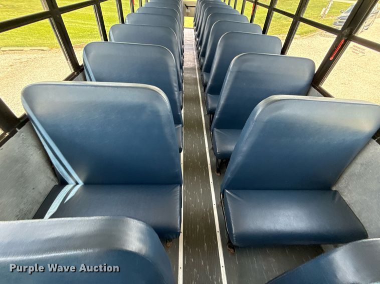 image for item DZ4198 2010 Thomas Saf-T-Liner C2 school bus