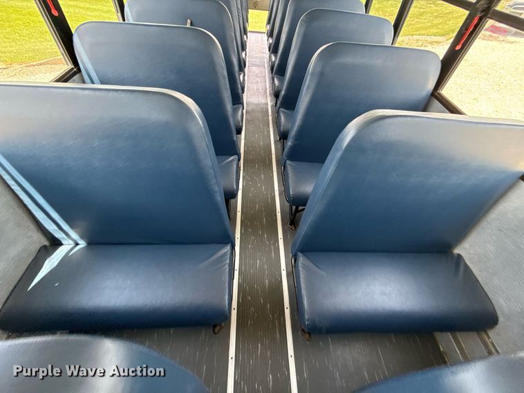 image for item DZ4198 2010 Thomas Saf-T-Liner C2 school bus