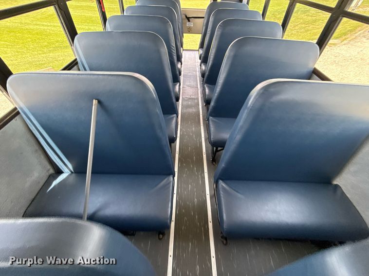 image for item DZ4198 2010 Thomas Saf-T-Liner C2 school bus