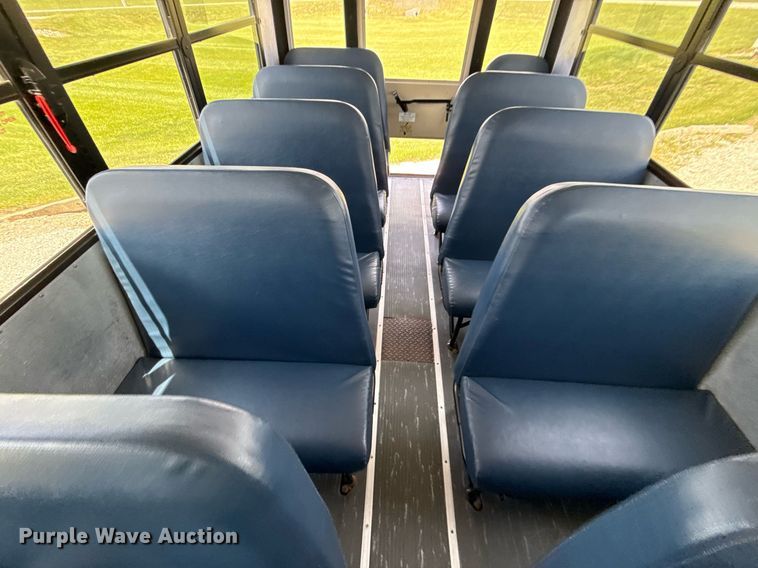 image for item DZ4198 2010 Thomas Saf-T-Liner C2 school bus