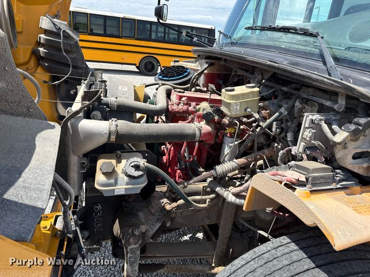 image for item DZ4198 2010 Thomas Saf-T-Liner C2 school bus