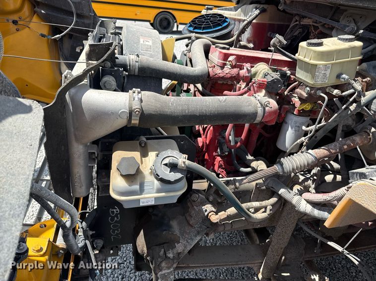 image for item DZ4198 2010 Thomas Saf-T-Liner C2 school bus