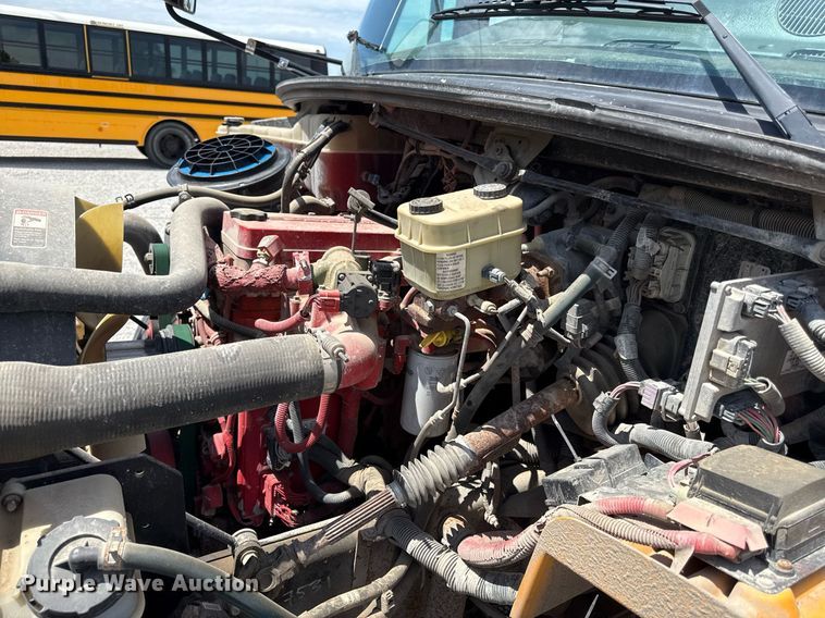 image for item DZ4198 2010 Thomas Saf-T-Liner C2 school bus