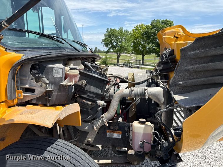 image for item DZ4198 2010 Thomas Saf-T-Liner C2 school bus