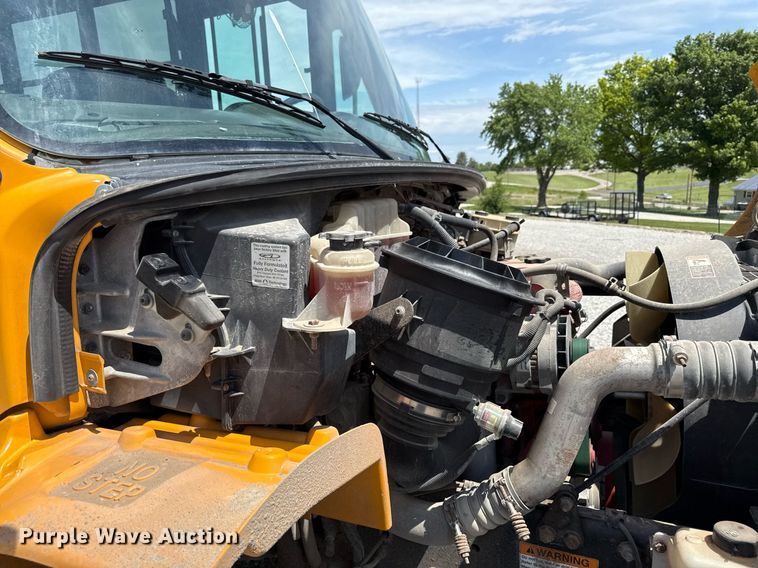 image for item DZ4198 2010 Thomas Saf-T-Liner C2 school bus