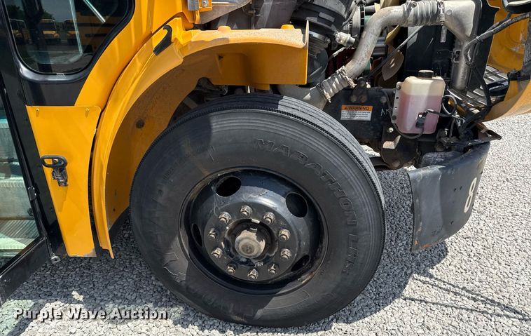 image for item DZ4198 2010 Thomas Saf-T-Liner C2 school bus