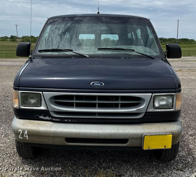 image for item DZ4200 1999 Ford E150 van
