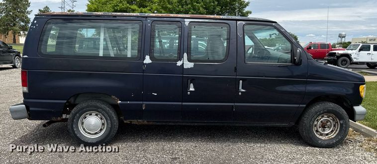 image for item DZ4200 1999 Ford E150 van