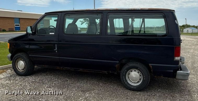 image for item DZ4200 1999 Ford E150 van