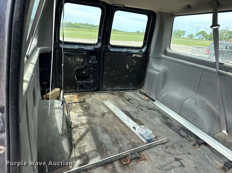 image for item DZ4200 1999 Ford E150 van