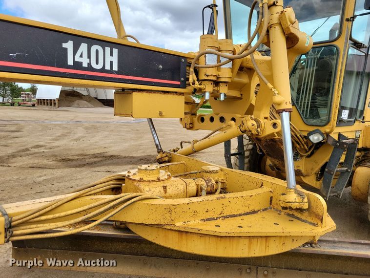 image for item EA2448 1996 Caterpillar 140H motor grader