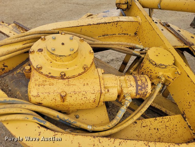 image for item EA2448 1996 Caterpillar 140H motor grader