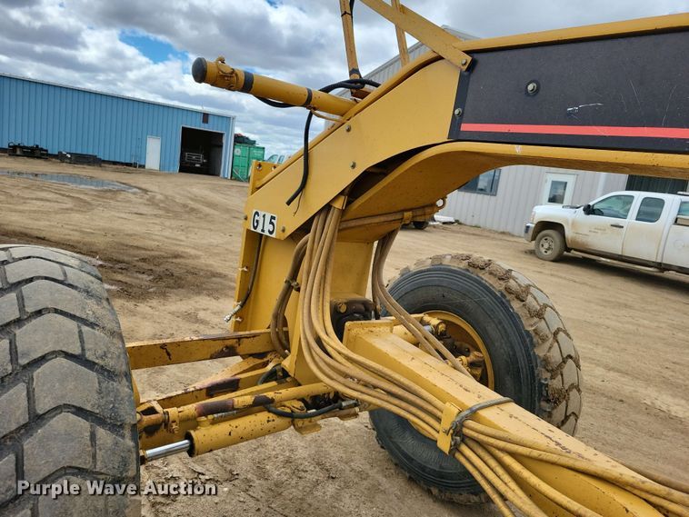 image for item EA2448 1996 Caterpillar 140H motor grader