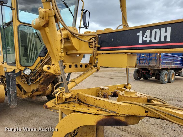image for item EA2448 1996 Caterpillar 140H motor grader