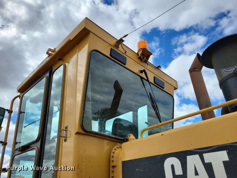 image for item EA2448 1996 Caterpillar 140H motor grader