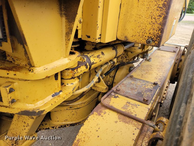 image for item EA2448 1996 Caterpillar 140H motor grader