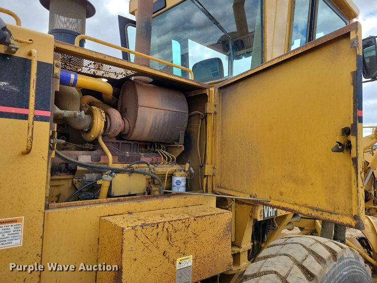 image for item EA2448 1996 Caterpillar 140H motor grader