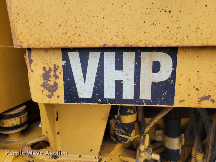 image for item EA2448 1996 Caterpillar 140H motor grader