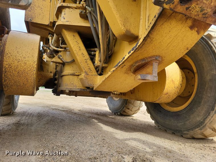 image for item EA2448 1996 Caterpillar 140H motor grader