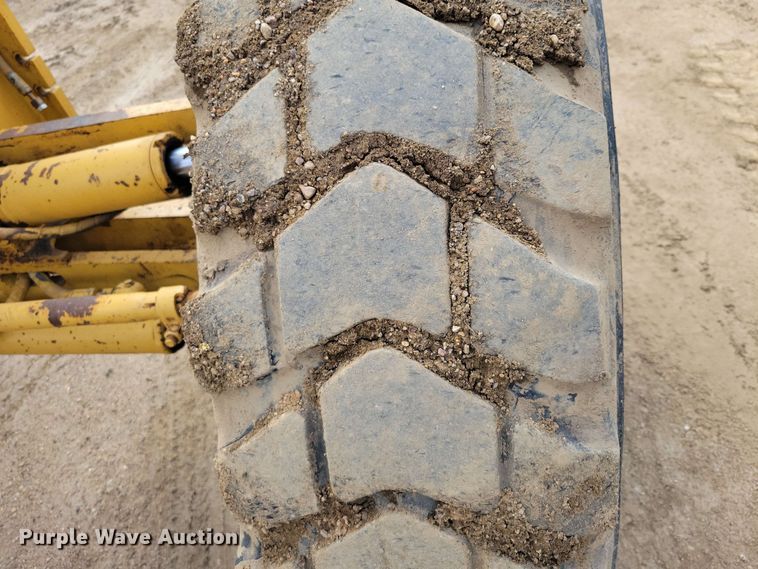 image for item EA2448 1996 Caterpillar 140H motor grader