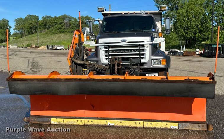 image for item EB2586 2007 Sterling L7500 dump truck