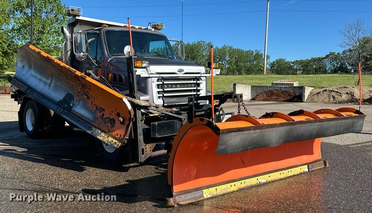 image for item EB2586 2007 Sterling L7500 dump truck