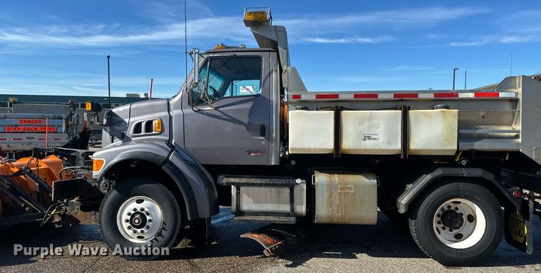 image for item EB2586 2007 Sterling L7500 dump truck