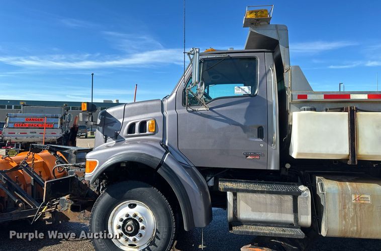 image for item EB2586 2007 Sterling L7500 dump truck