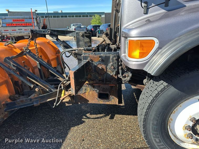 image for item EB2586 2007 Sterling L7500 dump truck