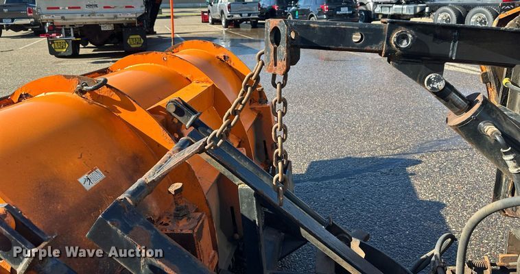 image for item EB2586 2007 Sterling L7500 dump truck