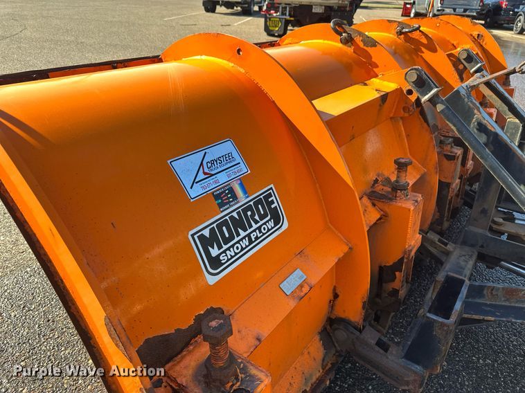 image for item EB2586 2007 Sterling L7500 dump truck